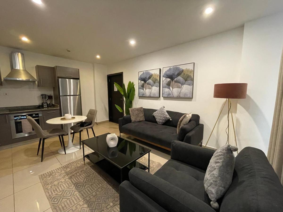 The Gallery Suites By Olive Gold Akkra Exterior foto